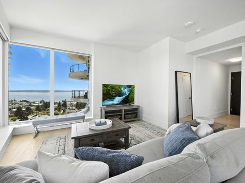 1604-1500 Martin St, White Rock, BC, V4B0C2 | Card Image