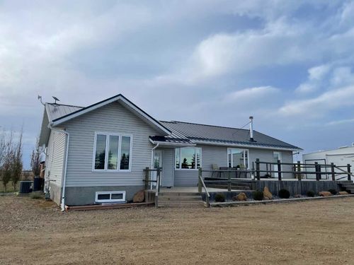 9030 Township Road 340, Rural Special Areas No. 4, AB, T0C2S0 | Card Image