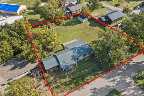 406 E Maple St, Celina, TX, 75009-6282 | Card Image