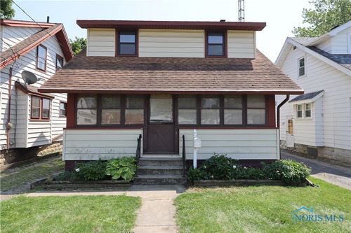 7 W Andrus Rd, Northwood, OH, 43619-1201 | Card Image