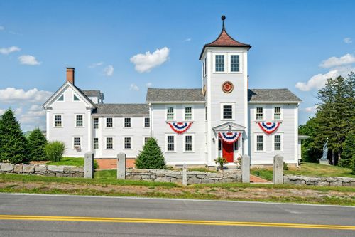 284 Wentworth Hill Rd, Sandwich, NH, 03227-3316 | Card Image