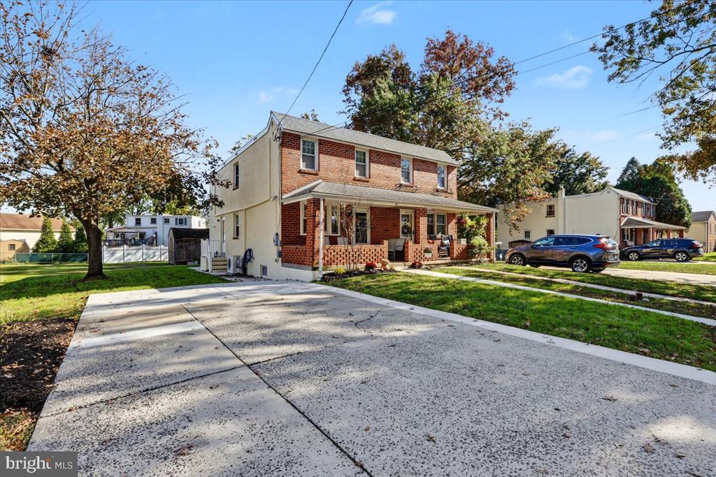 Residential in COLLEGEVILLE 3