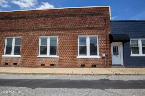 107 E Bunn Ln, Spring Hope, NC, 27882-0090 | Card Image