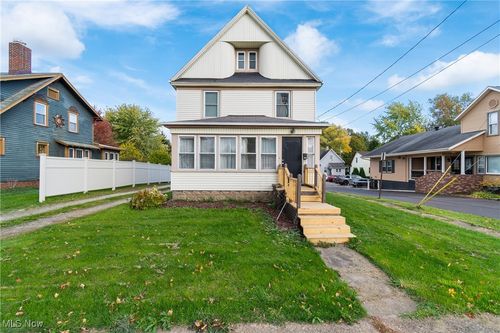 2372 S Union Ave, Alliance, OH, 44601-5079 | Card Image