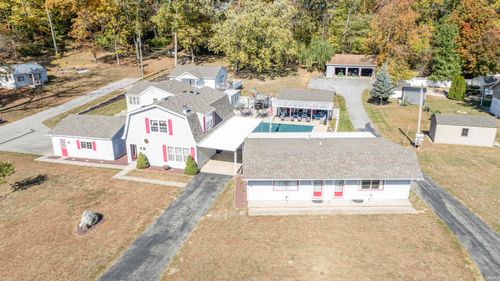 5785 E Golden Hills Dr, Monticello, IN, 47960-2774 | Card Image