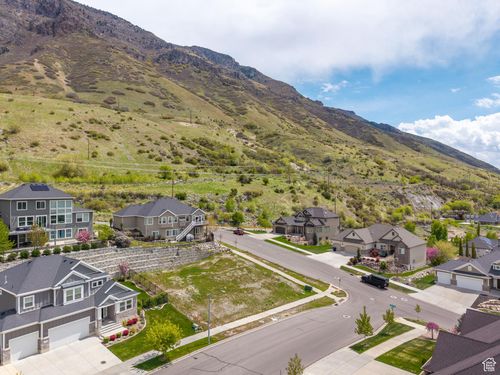 25-635 N Ridge Dr, Provo, UT, 84606-5432 | Card Image