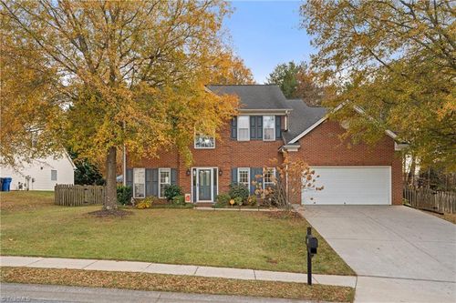 824 Gehring Dr, Kernersville, NC, 27284-6362 | Card Image