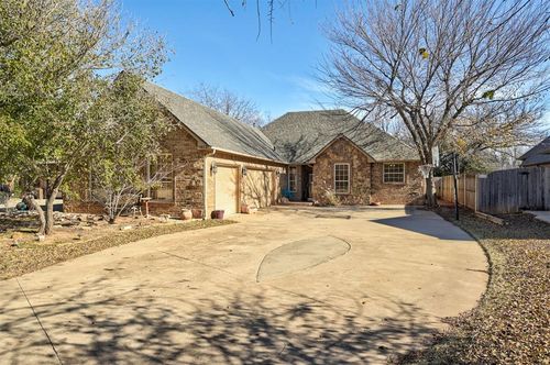 2812 Mirage Street, Yukon, OK, 73099 | Card Image