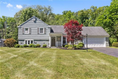 39 Little Brook Dr, Pittsford, NY, 14534-3328 | Card Image