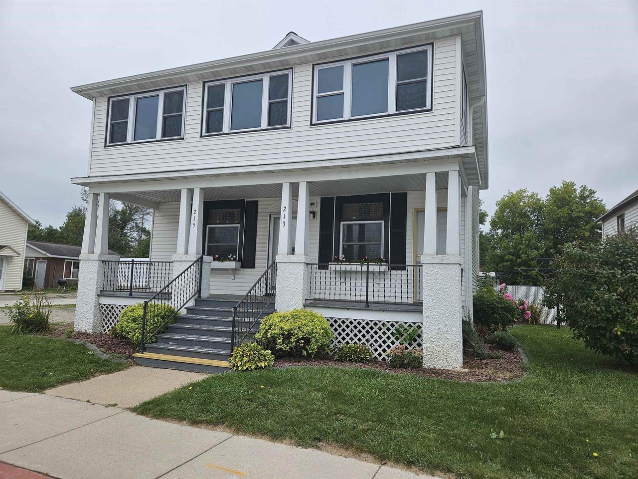 Pulaski St, Pulaski, WI 54162