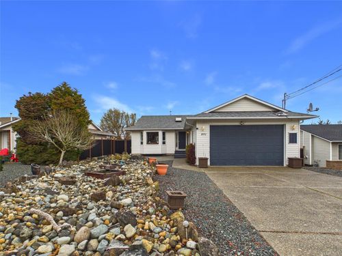 891 Esslinger Rd, Parksville, BC, V9P2R1 | Card Image