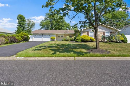 22 Torrington Ln, Willingboro, NJ, 08046-3610 | Card Image