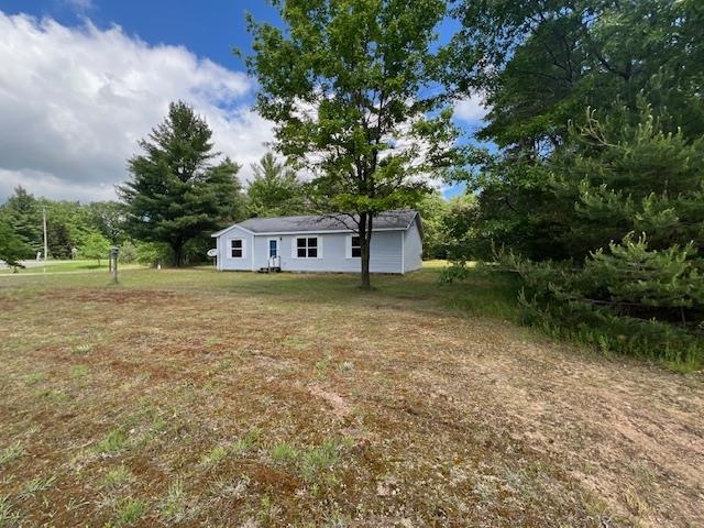 Dickerson Rd, Lake City, MI 49651