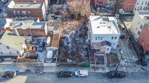 175 E 55th St, Brooklyn, NY, 11203-3703 | Card Image