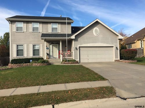 9704 S 26th St, Bellevue, NE, 68123-4047 | Card Image