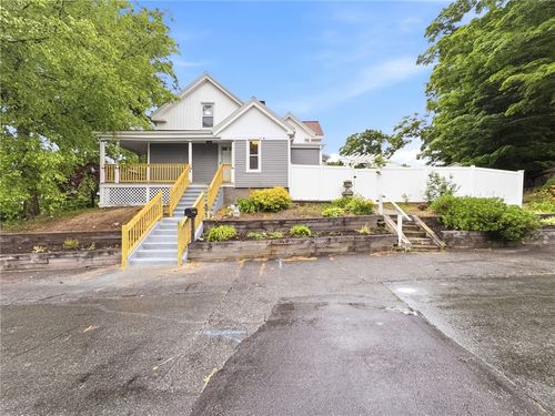 59 Central Ave, North Providence, RI, 02911-2109 | Card Image