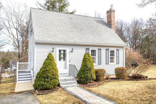 58 Bear Hill Rd, Gardner, MA, 01440-1243 | Card Image