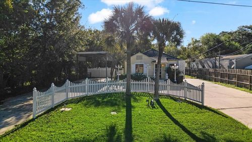 3406 Walsh St, Bacliff, TX, 77518-1201 | Card Image