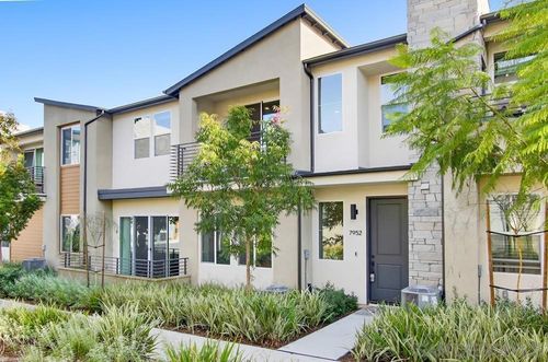 7952 Belluno Way, San Diego, CA, 92126-5508 | Card Image