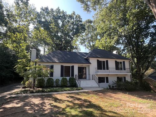 6611 Lancer Dr, Charlotte, NC, 28226-7727 | Card Image