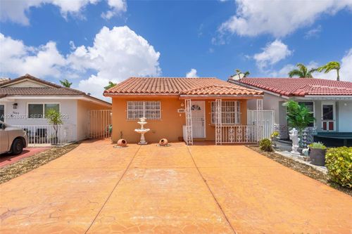8805 Nw 114th Ter, Hialeah Gardens, FL, 33018-1914 | Card Image