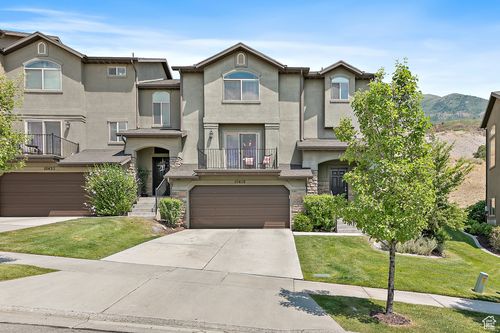 10428 Sage Vista Ln, Cedar Hills, UT, 84062-8595 | Card Image