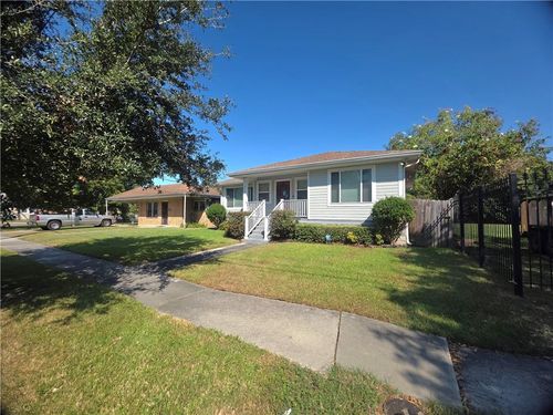 2145 Mirabeau Ave, New Orleans, LA, 70122-3957 | Card Image