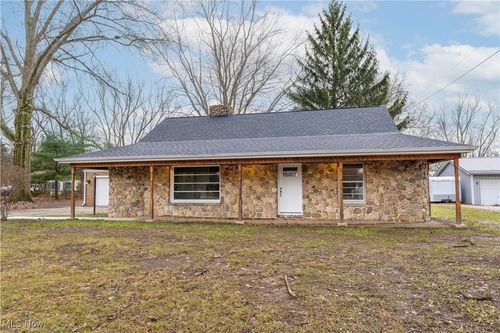 3709 S Union Ave, Alliance, OH, 44601-9446 | Card Image