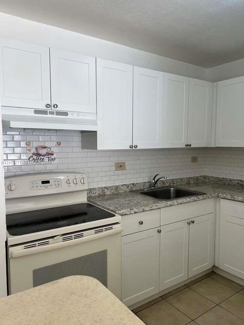 109-7020 Nw 179th St, Hialeah, FL, 33015 | Card Image
