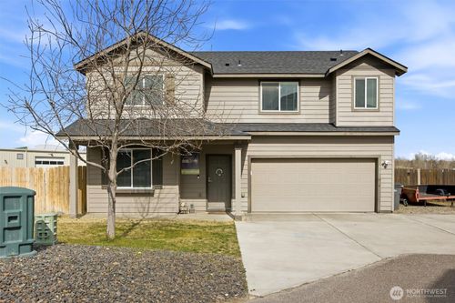 439 S Texas St, Kennewick, WA, 99336-4078 | Card Image