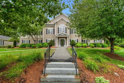 5-17 Roundabout Way, Manchester, NH, 03102-8442 | Card Image