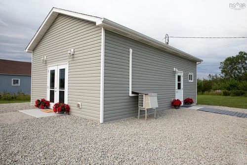 8920 Highway 1, Meteghan River, NS, B0W2L0 | Card Image