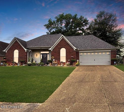 7741 Meadow Ridge Ln, Olive Branch, MS, 38654-4186 | Card Image