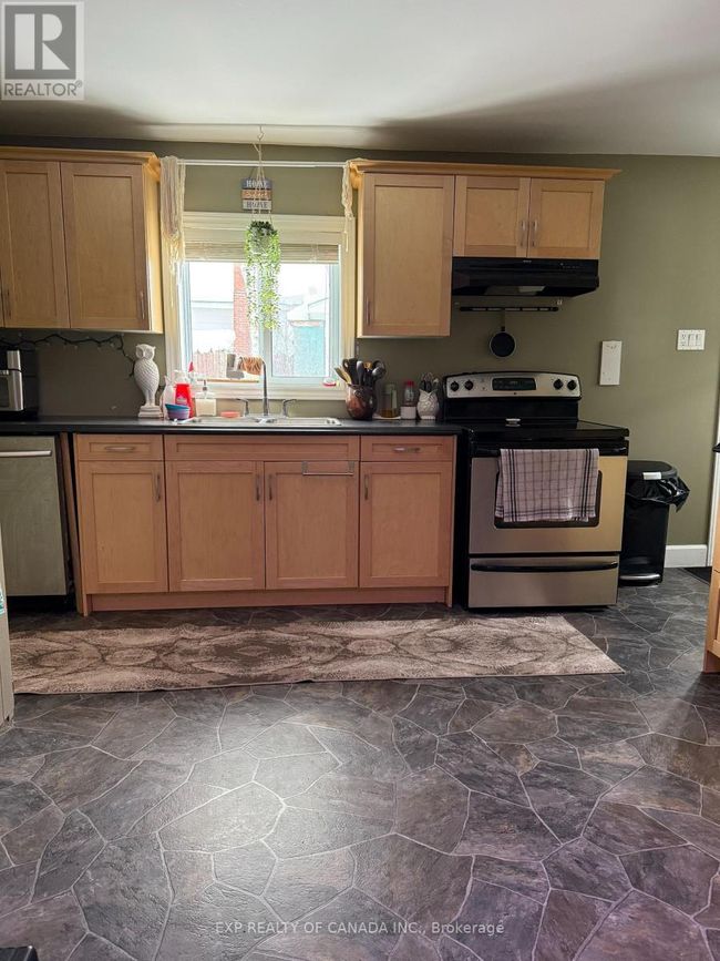 89 Way Ave, Home with 4 bedrooms, 3 bathrooms and 3 parking in Timmins ON | Image 17