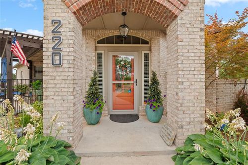 220 Boulevard Du Lac, Norman, OK, 73071-4144 | Card Image
