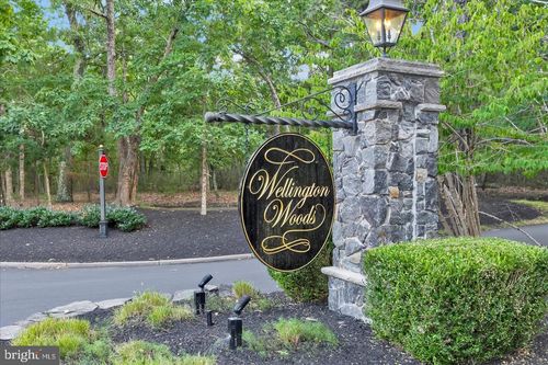 2 Wellington Ct, Medford, NJ, 08055-3507 | Card Image