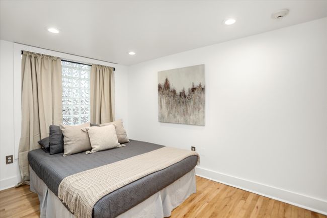 APT-4 - 2843 E Grand Blvd, Condo with 2 bedrooms, 2 bathrooms and null parking in Detroit MI | Image 8