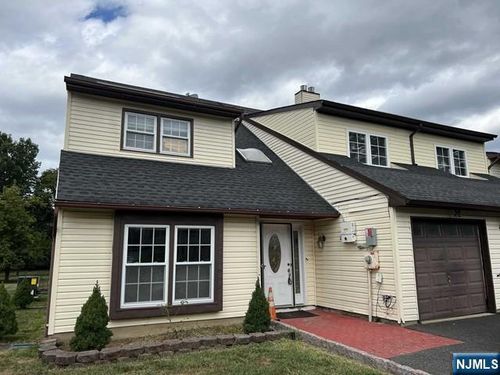 11 Crefeld Ct, Lincoln Park, NJ, 07035-1242 | Card Image