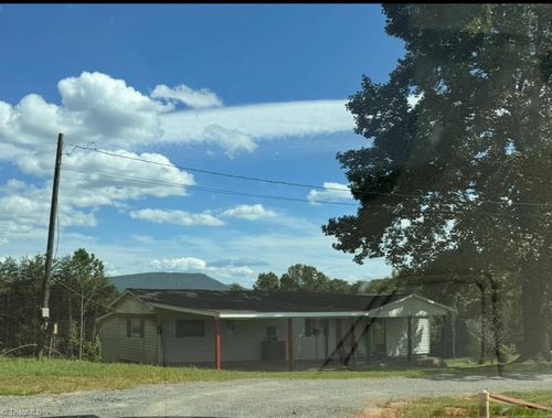 1288 Pilot Westfield Rd, Pilot Mountain, NC, 27041-9582 | Card Image