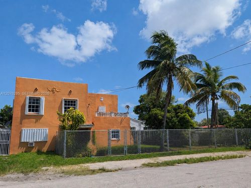 200 Nw 34th Ave, Miami, FL, 33125-4931 | Card Image