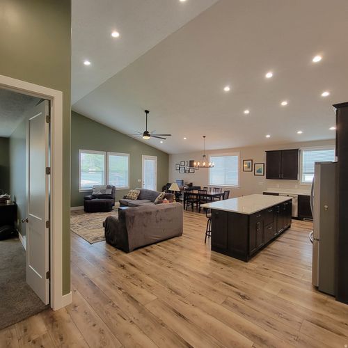 252 W 4950 S, Washington Terrace, UT, 84405-6380 | Card Image