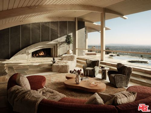 624 Cole Pl, Beverly Hills, CA, 90210 | Card Image