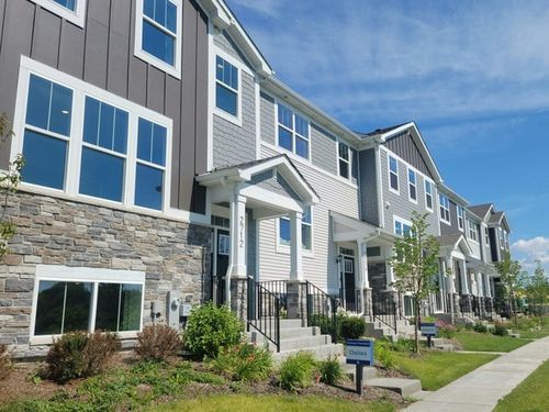 3106-2724 Fieldcrest Dr, Mundelein, IL, 60060-5386 | Card Image