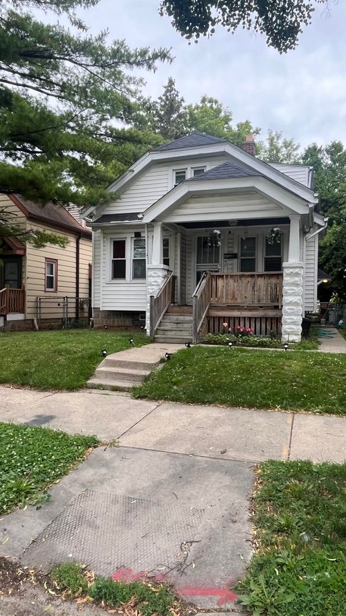 4232 W Auer Ave, Milwaukee, WI, 53216-3505 | Card Image