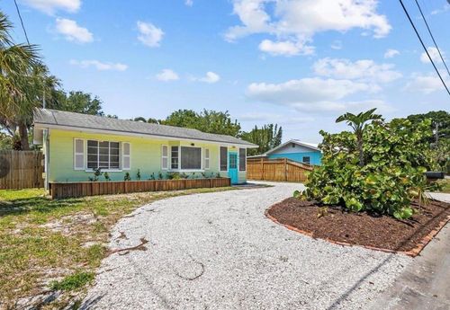 3915 Iroquois Ave, SARASOTA, FL, 34234-5217 | Card Image