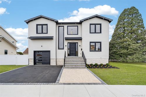 2460 Centre Ave, Bellmore, NY, 11710-3450 | Card Image