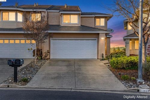 1025 1025 Pinehurst Court, Concord, CA, 94521 | Card Image