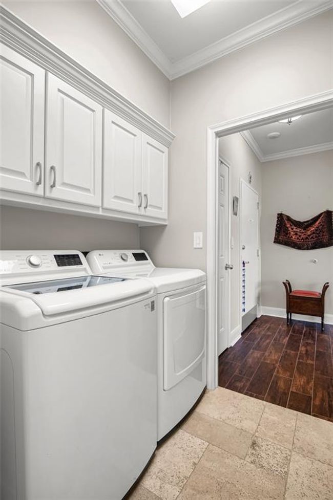 UNIT-1206 - 1111 Bering Dr, Condo with 2 bedrooms, 2 bathrooms and 2 parking in Houston TX | Image 22