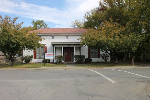 135 College St, Gallatin, TN, 37066-2901 | Card Image
