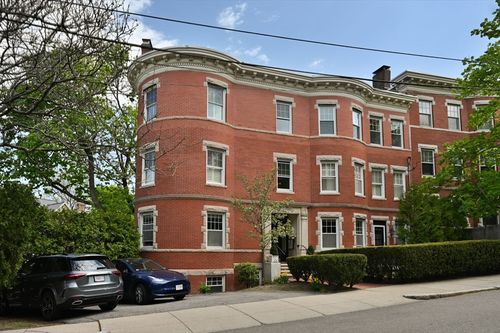 3-8 Colbourne Cres, Brookline, MA, 02445 | Card Image